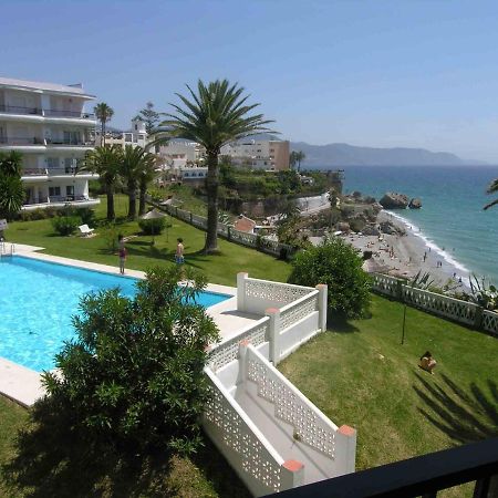 Acapulco Playa Bluewater Villas Nerja Bagian luar foto