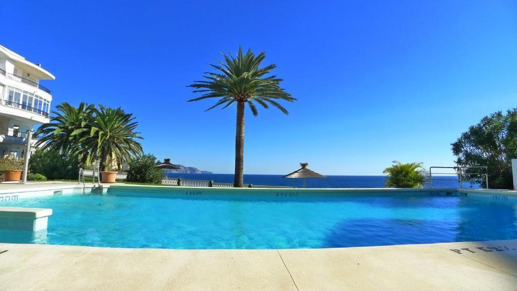 Acapulco Playa Bluewater Villas Nerja Bagian luar foto